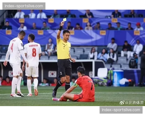 “评论：VAR再次成为焦点，谢菲联对阵伯恩利点球判罚引发广泛争议”