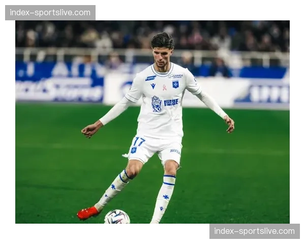 斯特拉斯堡1-1战平蒙彼利埃,双方各取一分 斯特拉斯堡1-1战平蒙彼利埃,双方各取一分