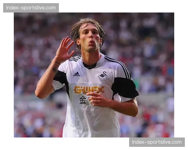 传奇球童“骨头”吉姆·马克凯退役,结束与众多名将长达四十年的合作生涯 传奇球童“骨头”吉姆·马克凯退役,结束与众多名将长达四十年的合作生涯